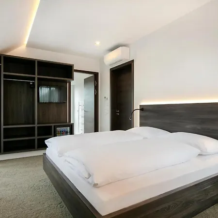 Hotel Spitzerberg By B-smart 4*
