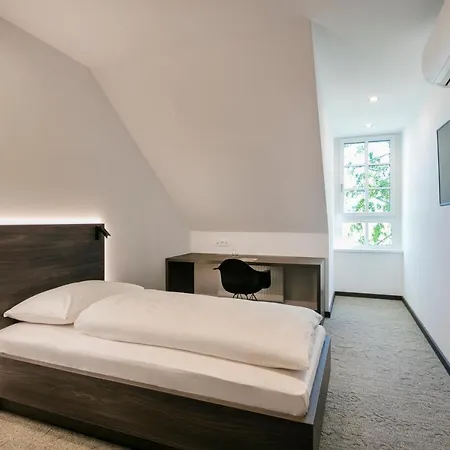 Hotel Spitzerberg By B-smart Hundsheim