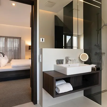 Hotel Spitzerberg By B-smart Hundsheim
