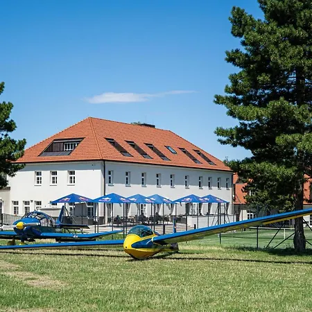 Hotel Spitzerberg By B-smart Hundsheim