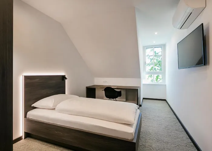 Hotel Spitzerberg By B-smart Hundsheim